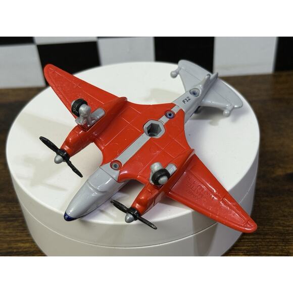 Mattel Disney Pixar Planes 1:55 Bulldog #11 British Racer 2 - Picture 5 of 6